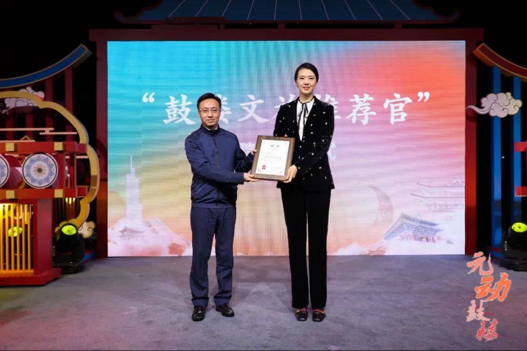 超低胸装庆生