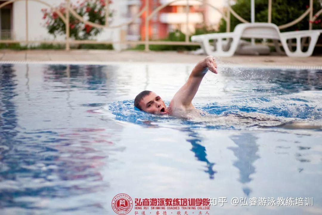 运动员