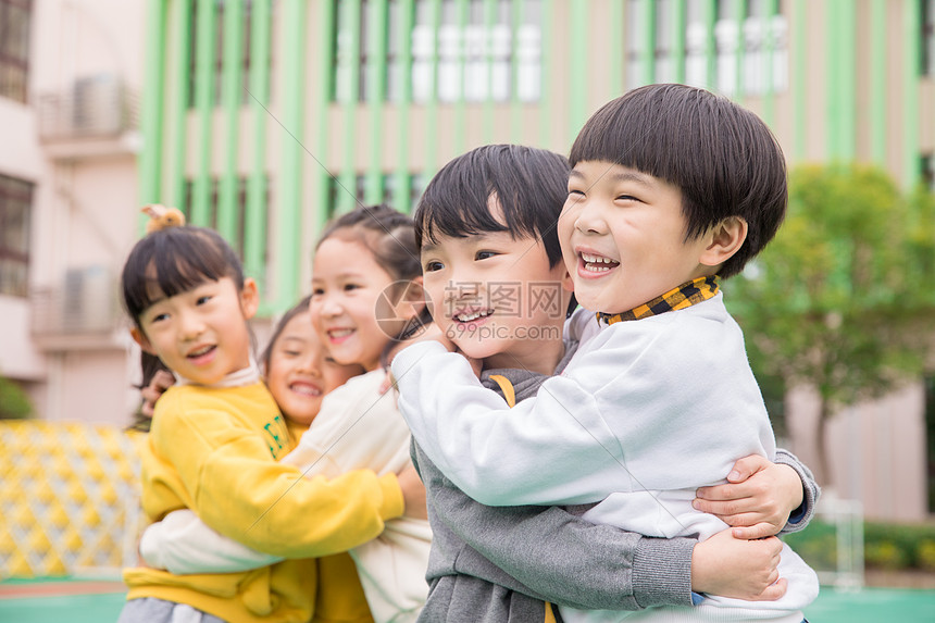 为何孩子常说肚子疼——及应对方案