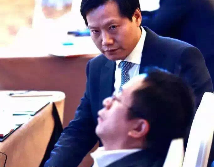 对话周鸿祎 中美AI差距并不大 中国要扬长避短 别被美国人带坑里