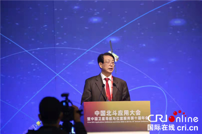 中国北斗竞相争锋 马斯克星链接入飞机