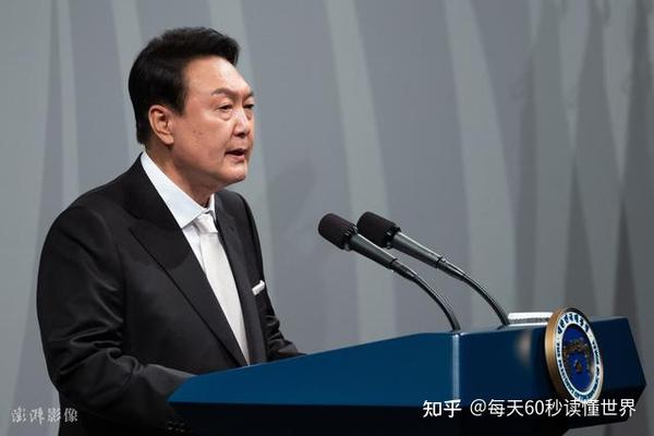 小米YU7高清谍照曝光