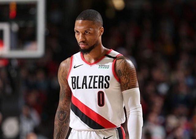 利拉德绝平失手篮网逆转取胜 13 NBA常规赛 约翰逊26分掀翻雄鹿字母哥空砍27
