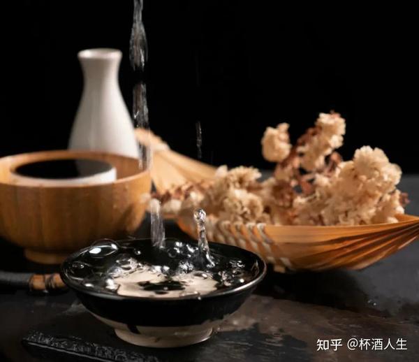 酱香浓郁和丝滑口感惊艳味蕾